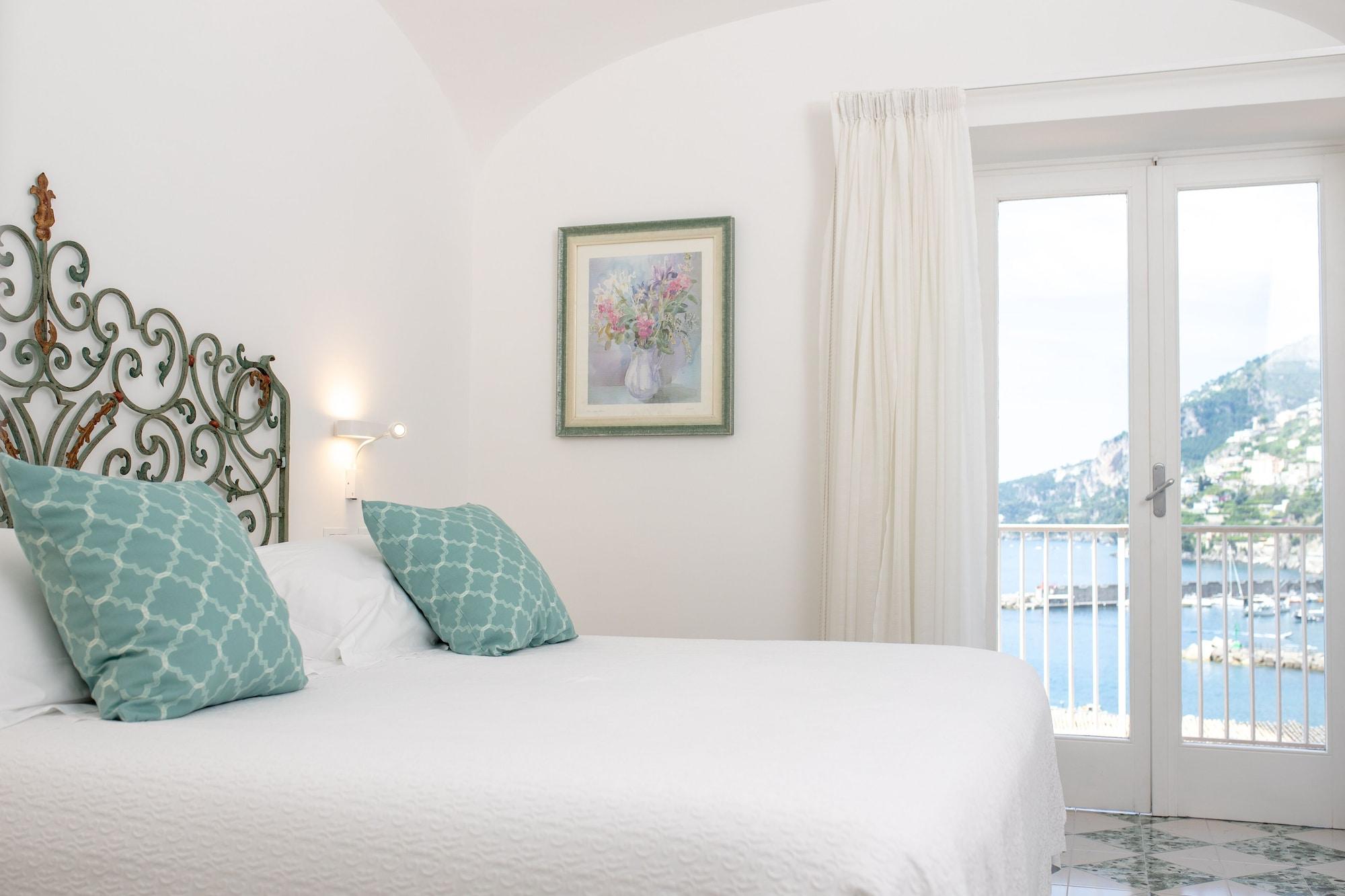Hotel Marina Riviera Амальфи Экстерьер фото